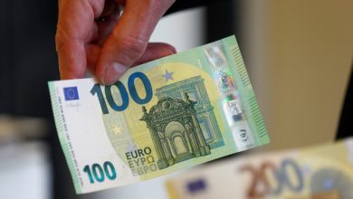 صورة استطلاع: نصف الفرنسيين الذين تقل رواتبهم عن ألفي يورو يتلاشى قبل منتصف الشهر