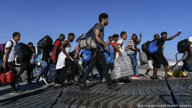 صورة عبر البر أو البحر.. اليونان تعلن منع دخول أي مهاجر غير شرعي إلى البلاد