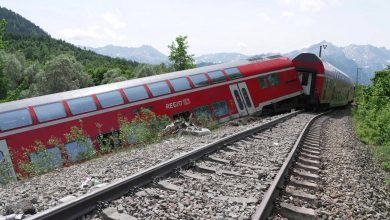 صورة مقتل 4 أشخاص وإصابة آخرين في خروج قطار عن مساره جنوب ألمانيا “صور”