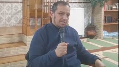 صورة بعد سحب جنسيته.. فرنسا تقرر طرد إمام مغربي بسبب “خطاب كراهية”
