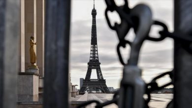 صورة تحقيق في فرنسا بعد رفض مطعم استقبال 3 فتيات من ذوات البشرة السمراء “فيديو”
