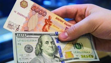 صورة الروبل الروسي يرتفع أمام الدولار الأمريكي بنسبة 5.3% خلال أسبوع