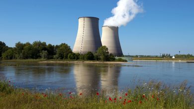 صورة الحكومة الفرنسية تعلن استئناف عمل جميع المفاعلات النووية بالبلاد