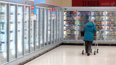 صورة لمواجهة التضخم .. إقبال واسع على الأغذية المجمدة في بريطانيا