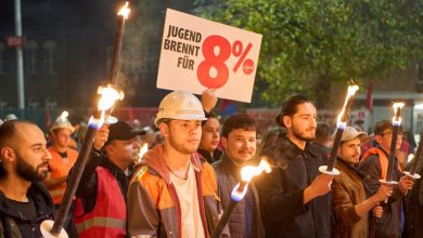 صورة للمطالبة بزيادة الأجور.. إضراب واسع لعمال المعادن والإلكترونيات في ألمانيا
