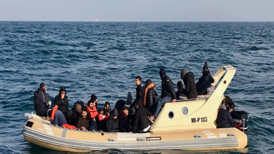 صورة وصول 300 مهاجر إلى بريطانيا عبر المانش.. وإنقاذ العشرات على الجانب الفرنسي