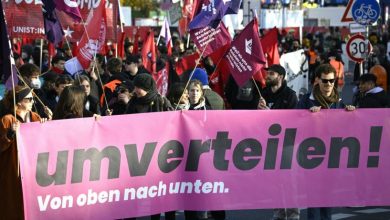 صورة ألمانيا.. الآلاف يتظاهرون للمطالبة بخفض الأسعار وفرض ضرائب على الأثرياء