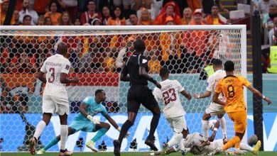 صورة هولندا تفوز على قطر بثنائية وتتأهل رفقة السنغال إلى ثمن نهائي المونديال