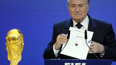 صورة رئيس الفيفا السابق بلاتر: منح قطر حق تنظيم كأس العالم كان “خطأ”