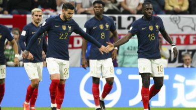 صورة نجوم المنتخب الفرنسي يبدون قلقهم قبل مواجهة “أسود الأطلس”