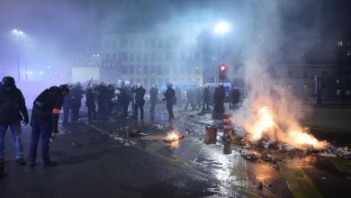 صورة اشتباكات مع الشرطة واعتقالات في بروكسل بعد خسارة المنتخب المغربي