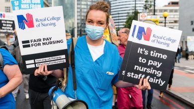 صورة أطقم التمريض تنفذ أكبر إضراب في تاريخ الخدمات الصحية في بريطانيا