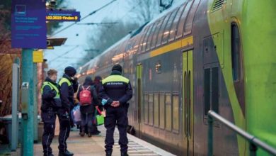 صورة وزيرة ألمانية تحذر من “الاستنتاجات المتسرعة” لحادثة الطعن داخل القطار