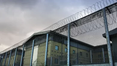 صورة وفاة أحد طالبي اللجوء داخل مركز احتجاز في بريطانيا