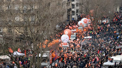 صورة غالبية الفرنسيين يؤيدون استمرار الاحتجاجات ضد قانون التقاعد