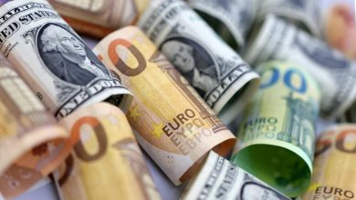 صورة الدولار يقترب من أعلى مستوى في 6 أشهر .. واليورو ينخفض