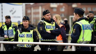 صورة الشرطة السويدية توافق على طلب إحراق التوراة أمام سفارة إسرائيل