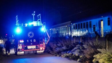 صورة مقتل 5 أشخاص دهسهم قطار في شمال إيطاليا