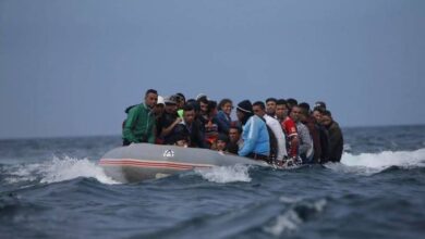 صورة سفينة سياحة تنقذ نحو 200 مهاجر قبالة سواحل اليونان