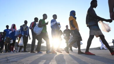 صورة بانتظار ترحليهم.. إيطاليا تفتتح أول مركز للمهاجرين القادمين من “دول آمنة”
