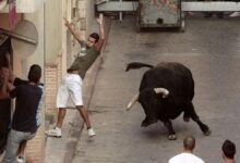 صورة مقتل شخص خلال مهرجان الركض مع الثيران في إسبانيا