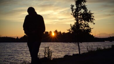 صورة دراسة تظهر ارتفاع عدد السويديين الذين يشعرون باليأس والرغبة بالانتحار