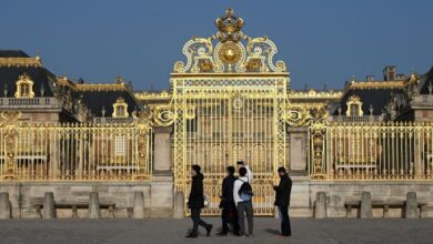صورة للمرة الثانية.. إخلاء قصر فرساي بباريس لدواع أمنية