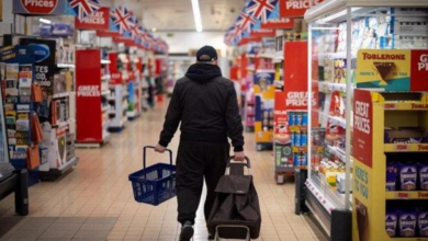 صورة تضخم المواد الغذائية في بريطانيا يتراجع لأدنى مستوى منذ 16 شهرا