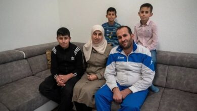 صورة صحيفة تتحدث عن معاناة عائلة سورية مع العنصرية في ألمانيا