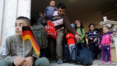 صورة وصول 137 لاجئا سوريا إلى ألمانيا ضمن إعادة التوطين