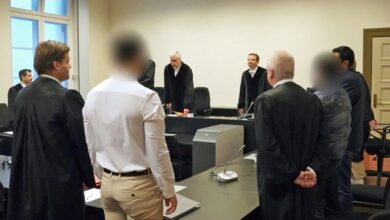 صورة محكمة ألمانية تدين شقيقين سوريين بتهمة “الإرهاب”