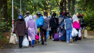 صورة السوريون أولا.. يوروستات: نحو 100 ألف طلب لجوء في أوروبا خلال شهر واحد