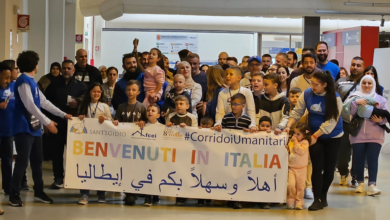 صورة “عبر الممرات الإنسانية”.. وصول 80 لاجئا سوريا في لبنان إلى إيطاليا