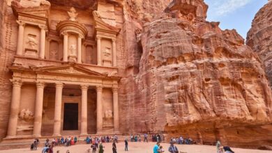 صورة صحيفة أوروبية تضع البتراء الأردنية ثالث أفضل وجهة سياحية بالعالم في 2024