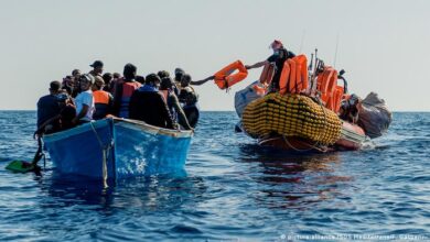 صورة إنقاذ عشرات المهاجرين خلال محاولتهم العبور من المغرب نحو الكناري