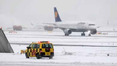 صورة بسبب الثلوج.. إلغاء مئات الرحلات الجوية في ألمانيا