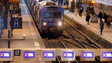 صورة إضراب واسع لمراقبي القطارات في فرنسا  يتسبب بشل حركة النقل
