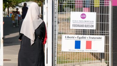 صورة استطلاع: 75% من الفرنسيين يعتبرون سياسة بلادهم في مكافحة “الإسلام المتطرف” متساهلة