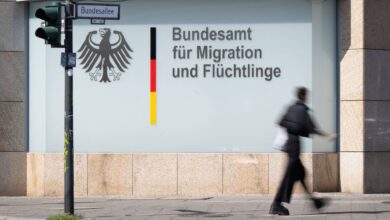 صورة تحقيق يكشف حصول لاجئين في ولاية ألمانية على شهادة اللغة عن طريق الغش