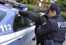 صورة اعتقال مغربي بإيطاليا بتهمة تزعمه شبكة للاتجار بالبشر