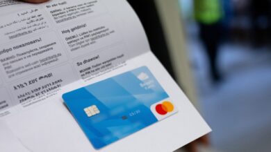 صورة أحزاب الائتلاف الحاكم بألمانيا تتفق على بطاقة الدفع للاجئين