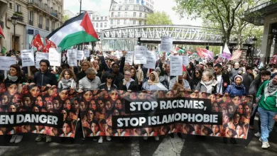 صورة الآلاف يتظاهرون في باريس ضد العنصرية و “الإسلاموفوبيا”