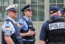 صورة السلطات الألمانية تفتح تحقيقا في ظهور أشخاص بالزي الناري