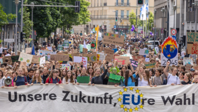 صورة قبيل الانتخابات الأوروبية.. الآلاف يتظاهرون في برلين