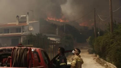 صورة ارتفاع الحرارة واندلاع الحرائق تدفع السلطات اليونانية لإعلان الطوارئ