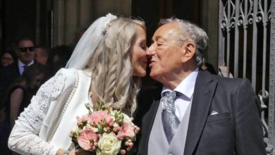 صورة ملياردير نمساوي عجوز يتزوج امرأة تصغره بنحو نصف قرن