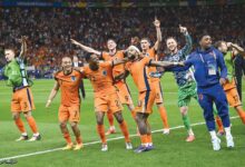 صورة هولندا تهزم تركيا وتتأهل لنصف نهائي كأس أوروبا