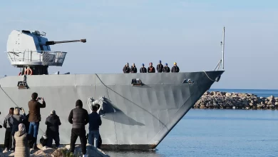 صورة وسط تحديات قانونية.. إيطاليا تُعيد تجربة نقل المهاجرين إلى ألبانيا