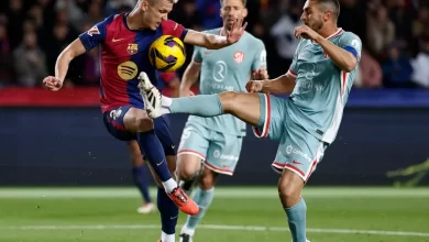 صورة أتلتيكو مدريد يتغلب على برشلونة ويعتلي صدارة الدوري الإسباني