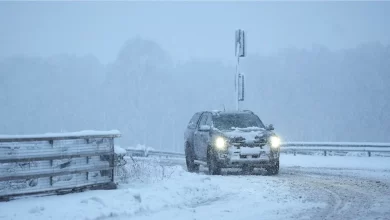 صورة الثلوج الكثيفة تعطل الحياة اليومية في أجزاء كبيرة من بريطانيا